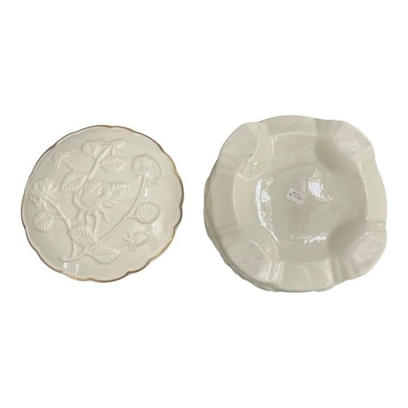 Bisque Porcelain Raised Rose Pattern Gold Trimmed Storage Box Footed - Picture 7 of 12